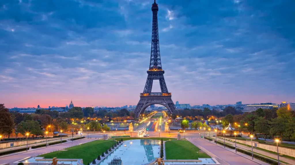 É possível visitar Paris em 4 dias