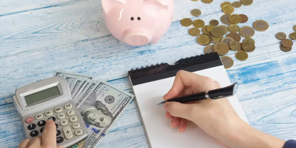 Como Economizar com Consistência: Dicas Práticas para Todo o Ano Como Economizar com Consistência
